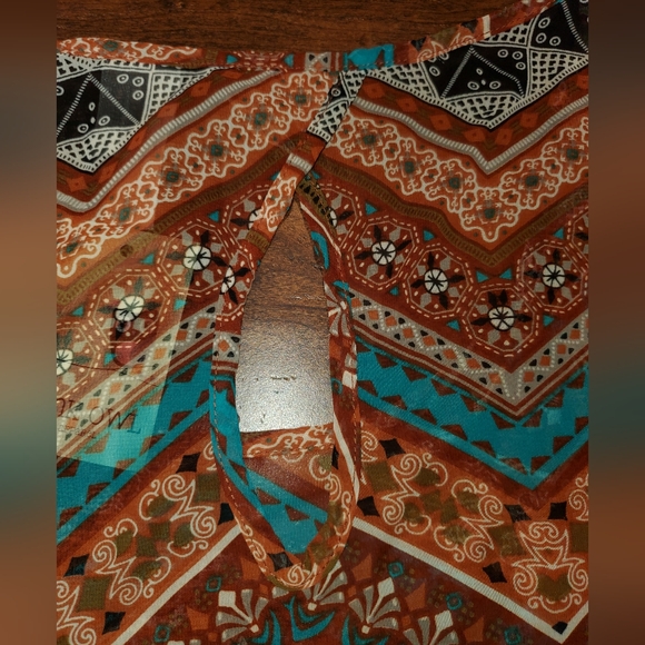 NWT PINK OWL Multicolor Chevron Patterned Top with 3/4 Sleeves SZ Medium - Picture 3 of 7